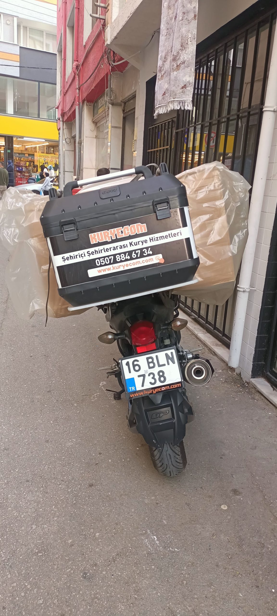 şehirlerarası motorsikletli kurye